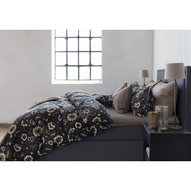 Livia Senges�t AW25